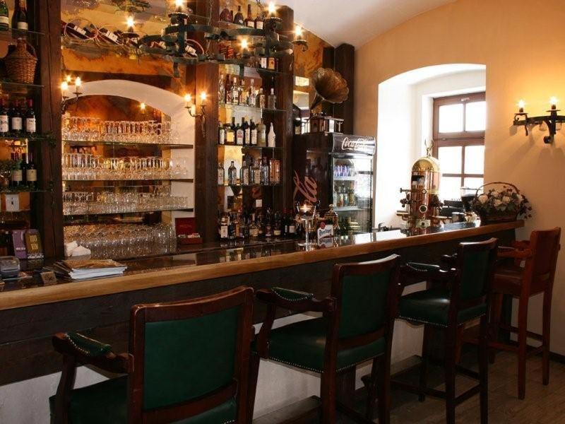 Chateau Krakovany Luaran gambar